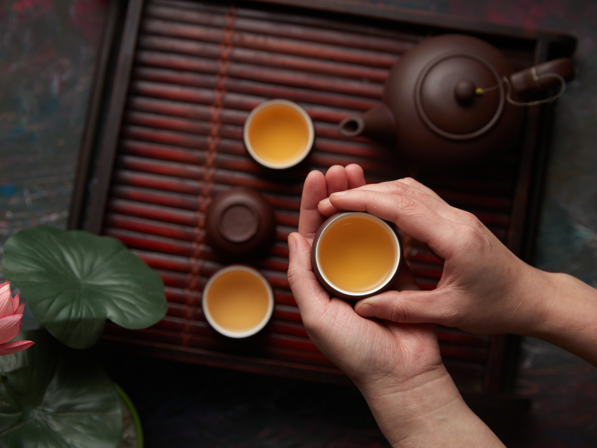 Gửi trà sen đi Đài Loan