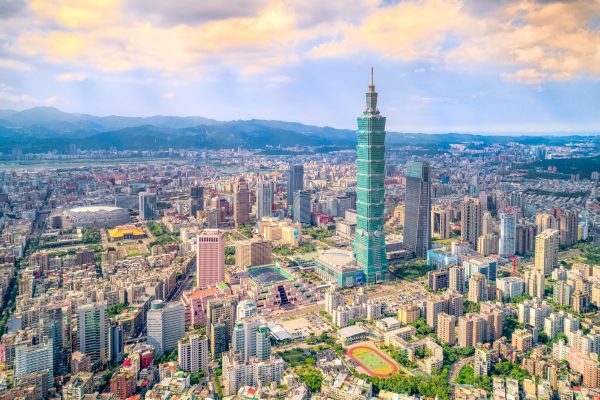 Vận chuyển hạt điều sang Đài Loan cho người thân