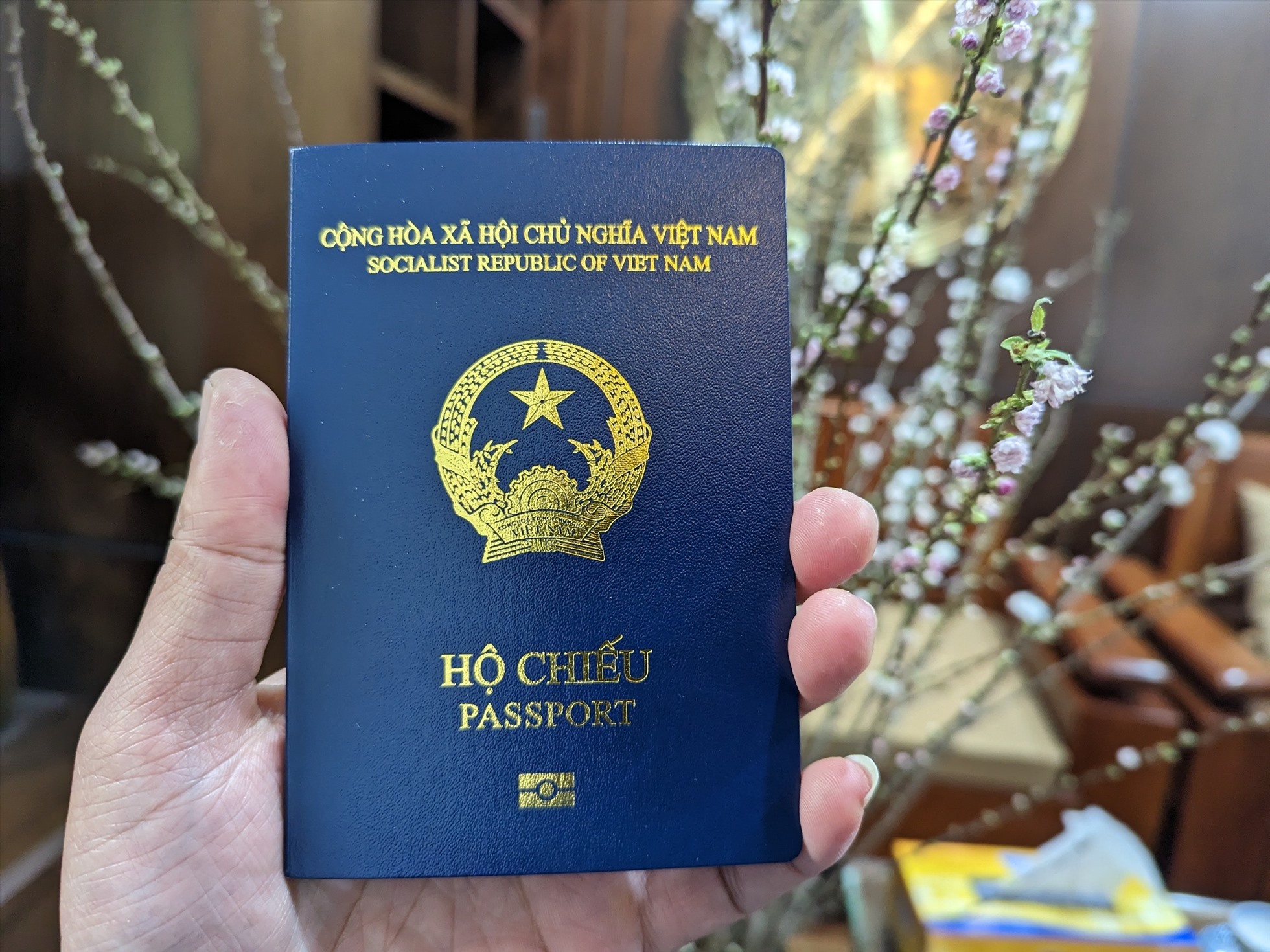 Gửi Hộ Chiếu Cho Người Thân Ở Philippines